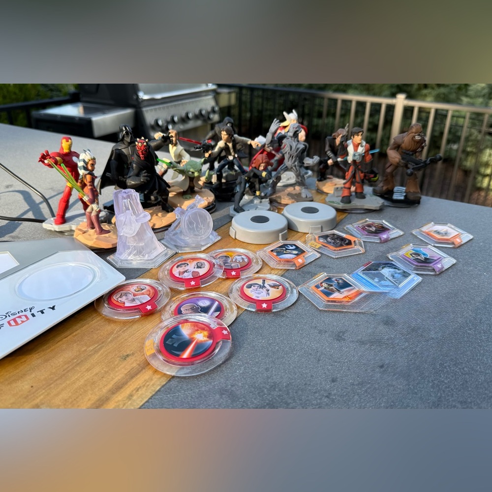 Disney Infinity Red and Black Video Game Accessories